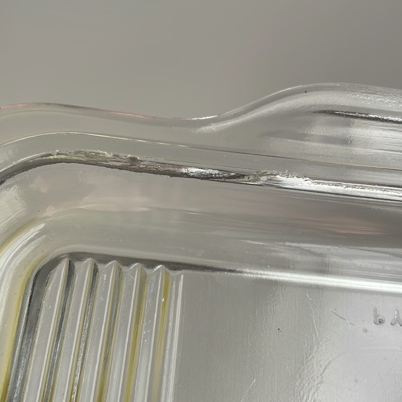 COPY - Vintage Pyrex dish w/lid (0503) - Picture 3 of 12